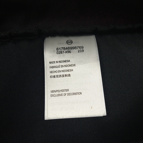 SOLD- Nike Poolside Cross Body Hip Pack - NWT - Picture 9 of 10